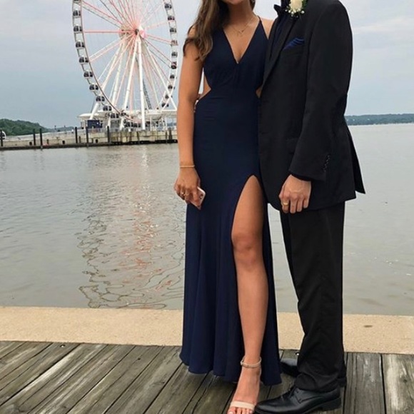 Fame and Partners Nikita Dress - Picture 3 of 4